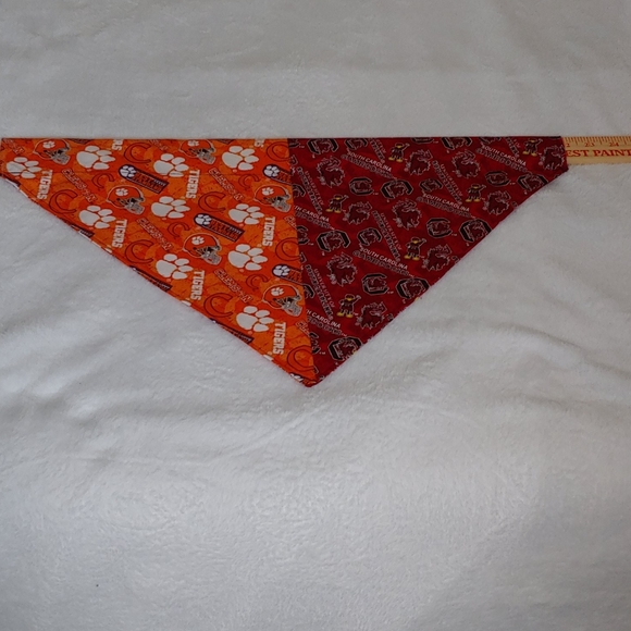 House divided Paws & Gamecocks dog bandana large - Picture 1 of 6